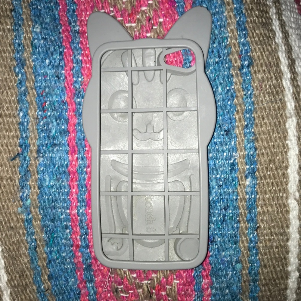 Cat case - Picture 2 of 3
